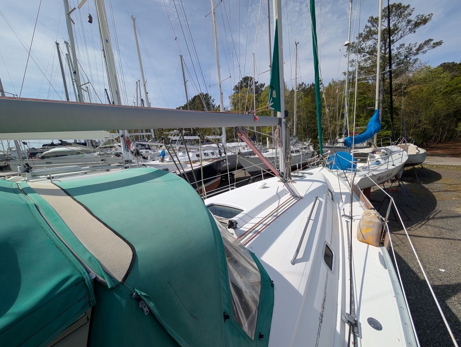 Hakuna Matata 33ft Beneteau Yacht For Sale