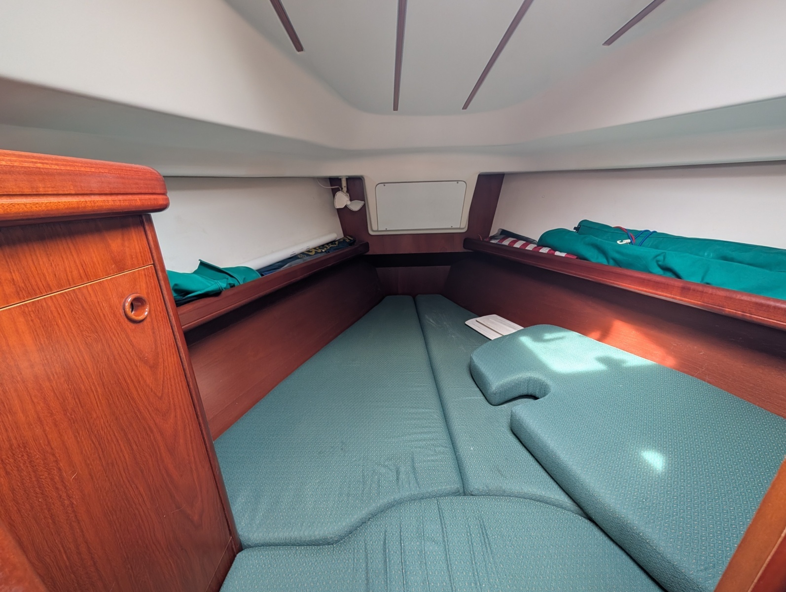 Hakuna Matata 33ft Beneteau Yacht For Sale