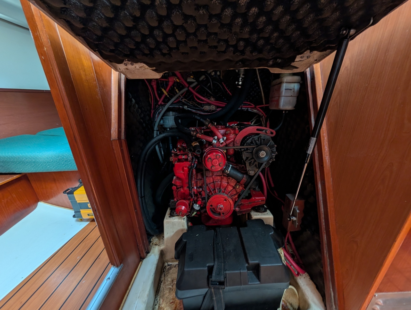 Hakuna Matata 33ft Beneteau Yacht For Sale