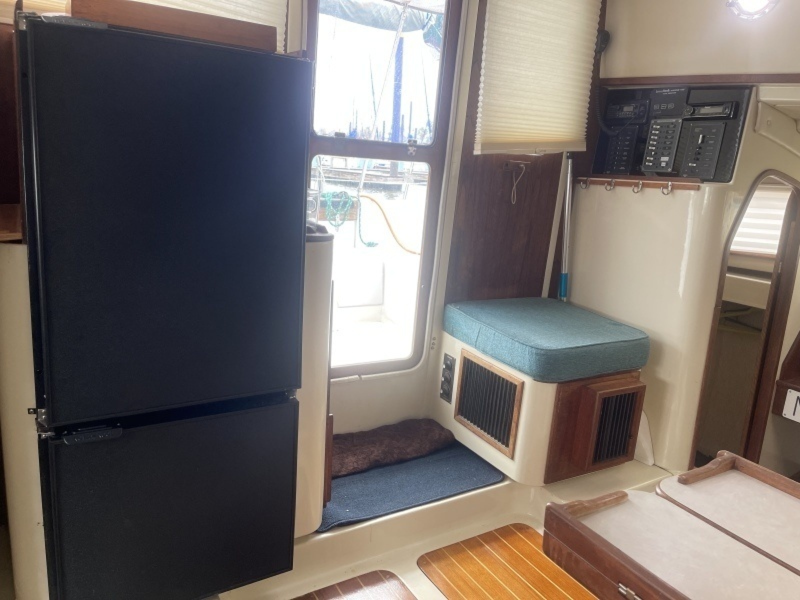 Miss Beautiful 34ft Gemini Yacht For Sale