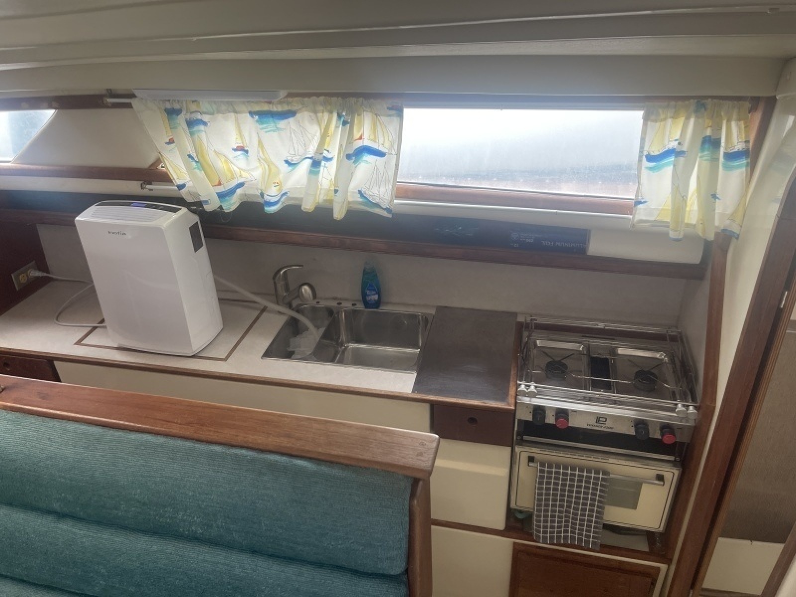 Miss Beautiful 34ft Gemini Yacht For Sale