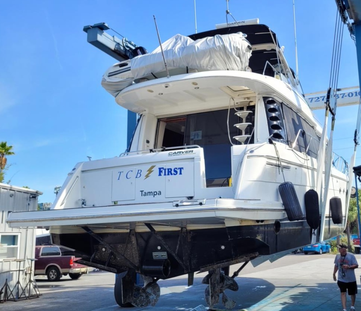 59ft Carver Yacht For Sale