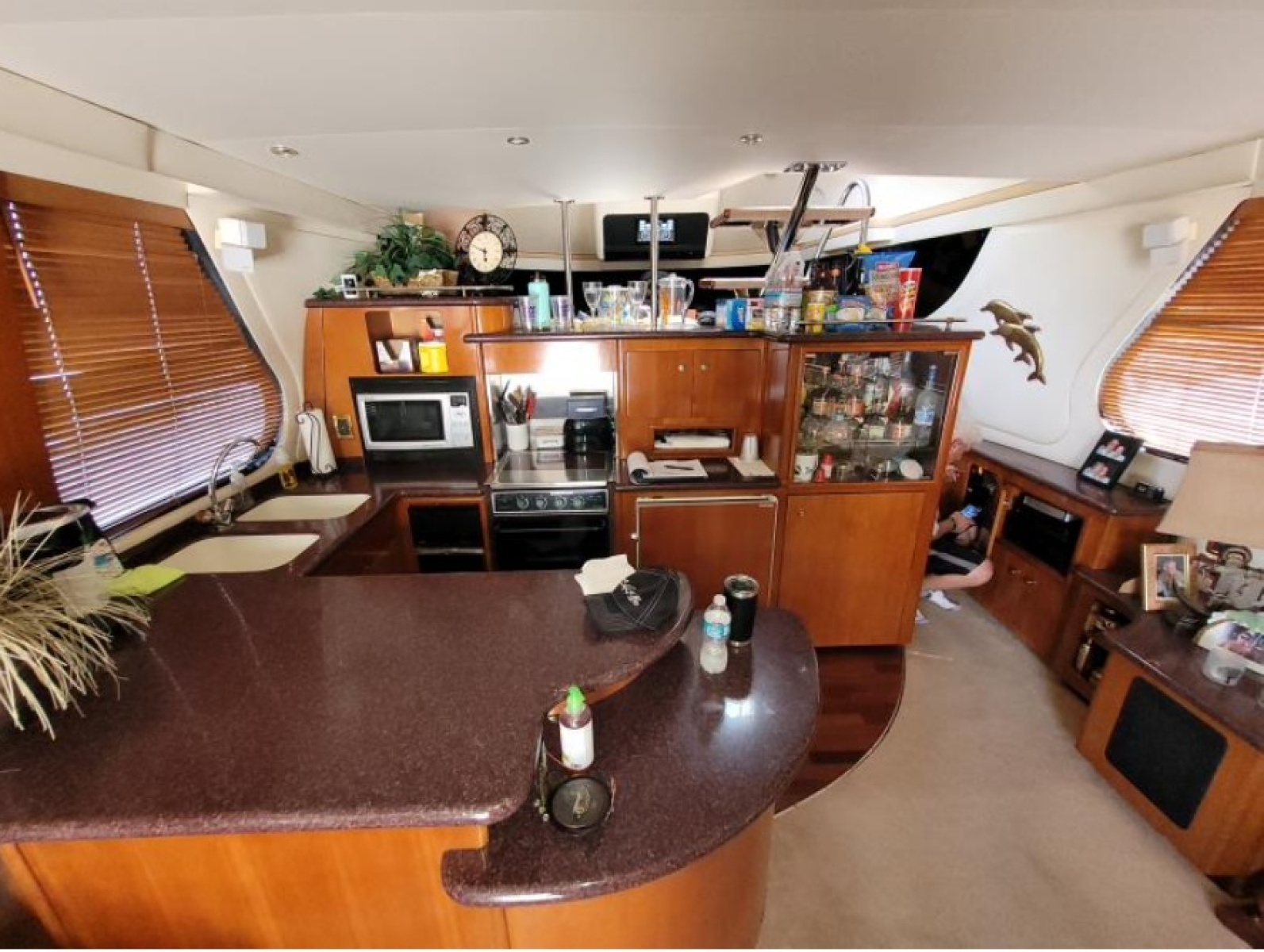 59ft Carver Yacht For Sale