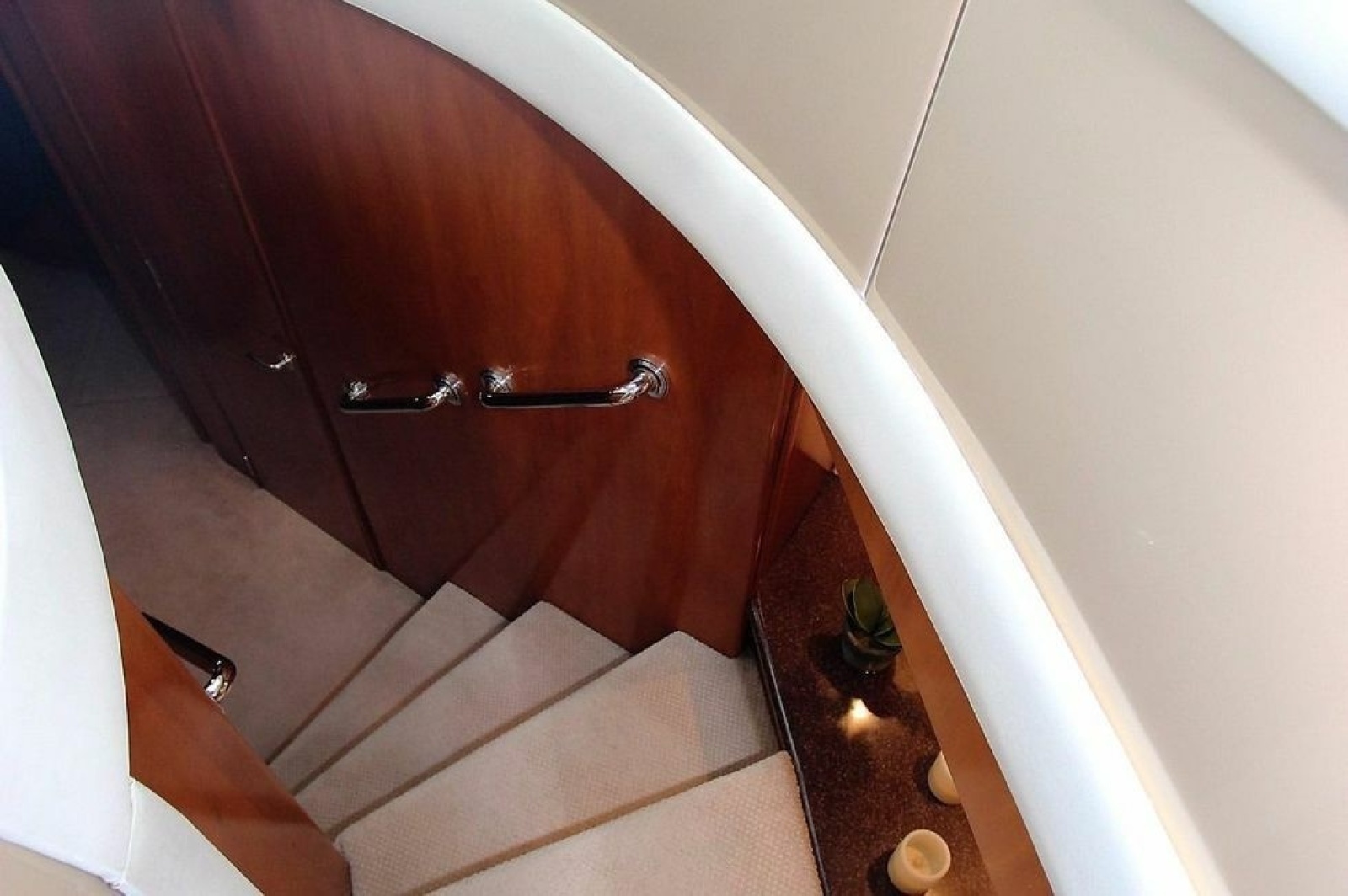 59ft Carver Yacht For Sale