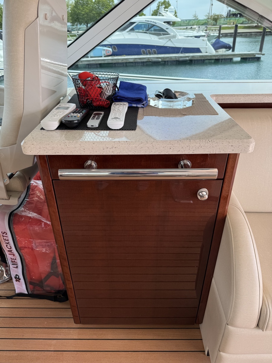Rip Tide V 60ft Sea Ray Yacht For Sale