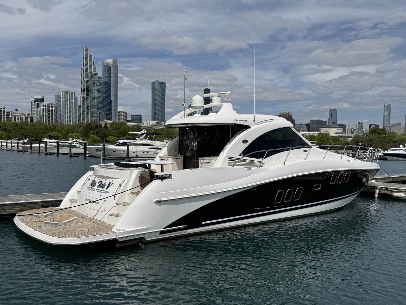 Rip Tide V 60ft Sea Ray Yacht For Sale
