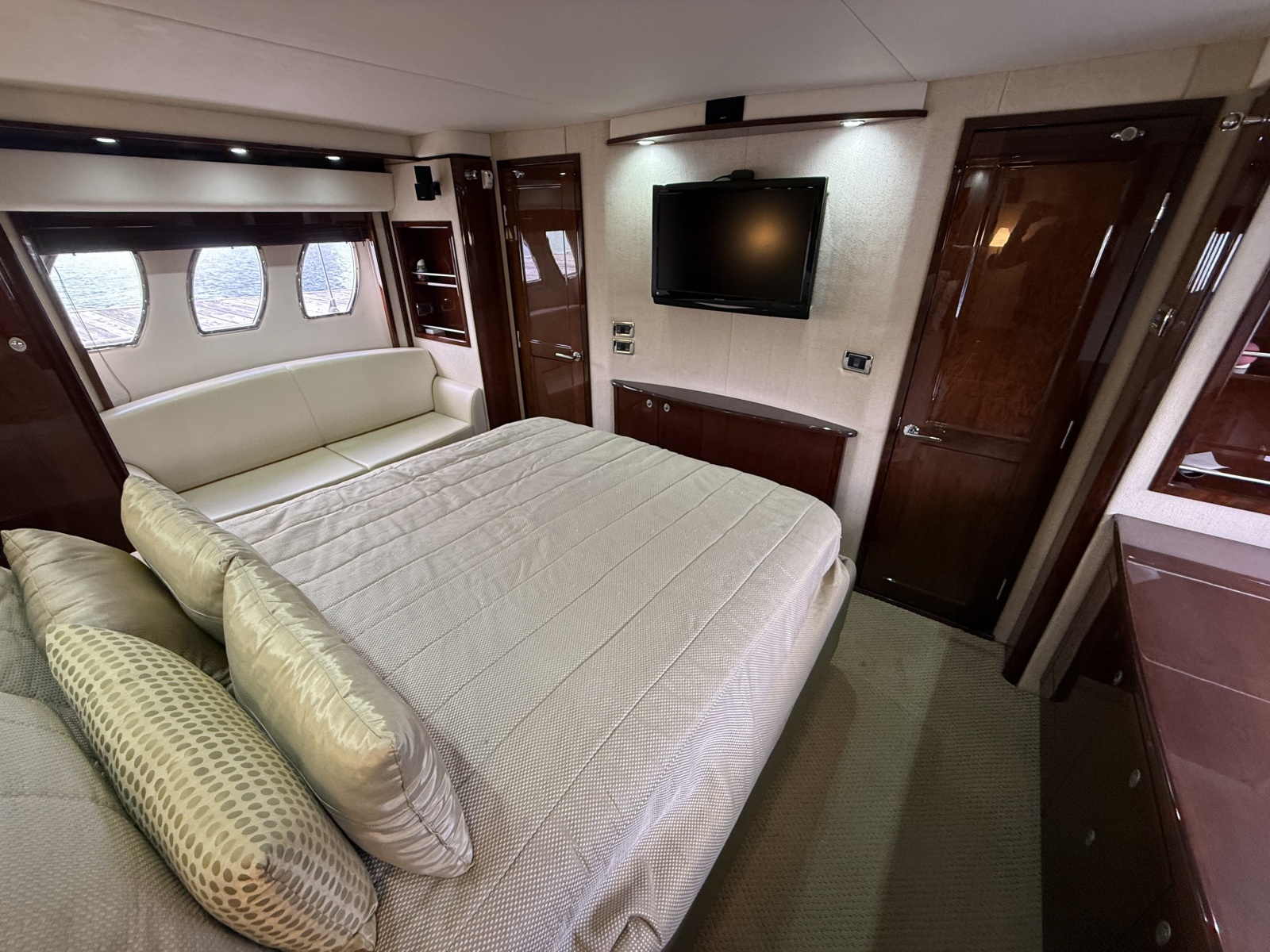 Rip Tide V 60ft Sea Ray Yacht For Sale