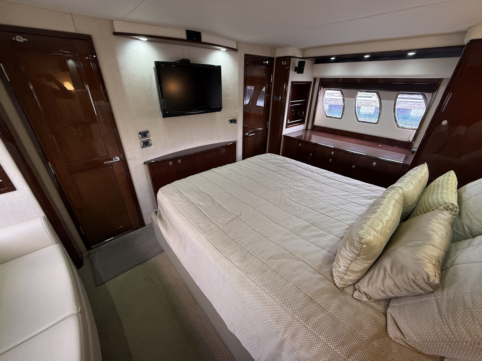 Rip Tide V 60ft Sea Ray Yacht For Sale