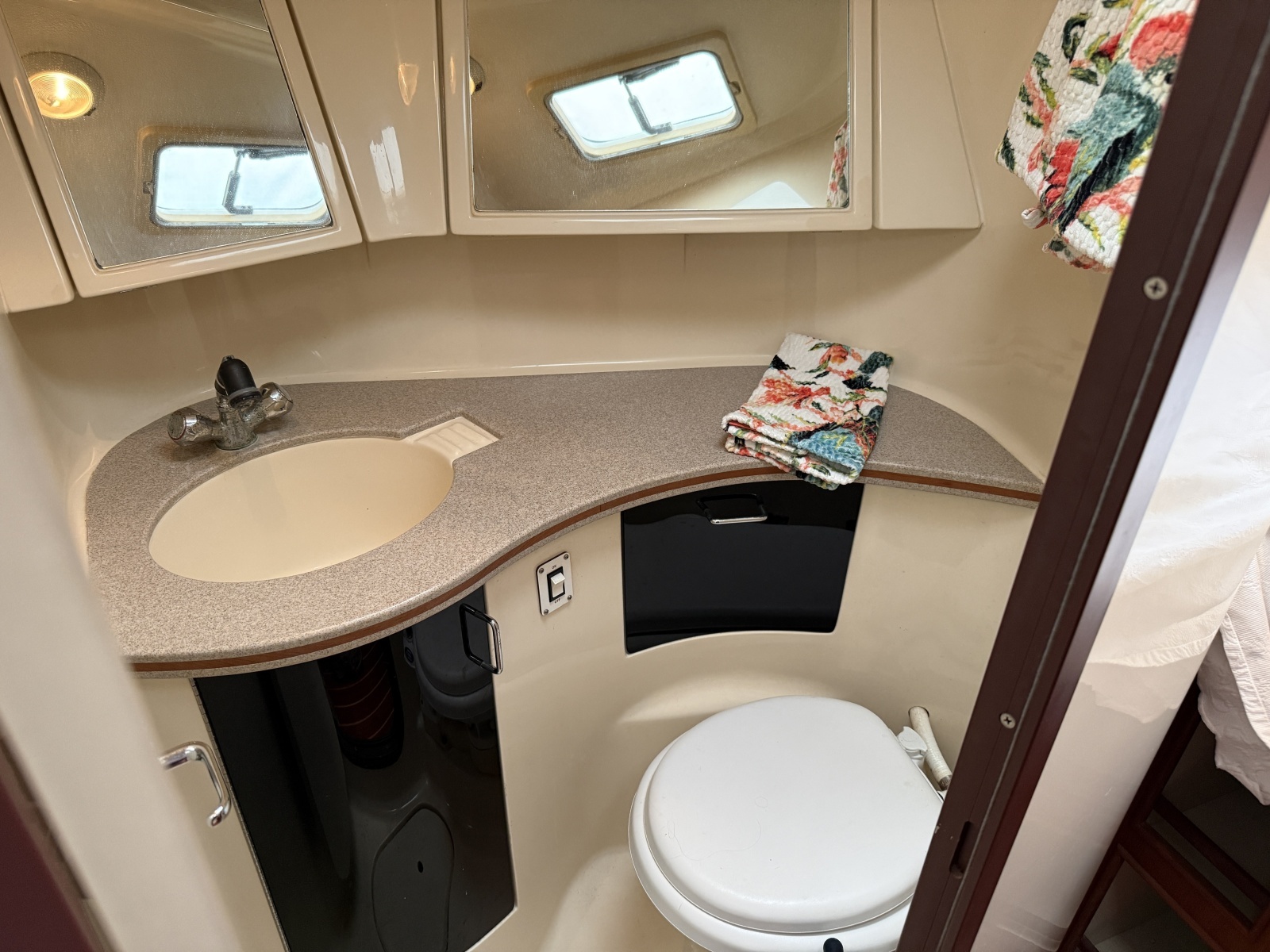 Grateful Too 40ft Hunter Yacht For Sale