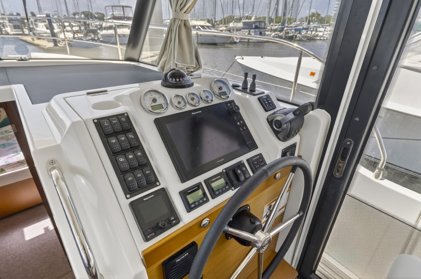 2022 Beneteau Swift Trawler 41 Fly