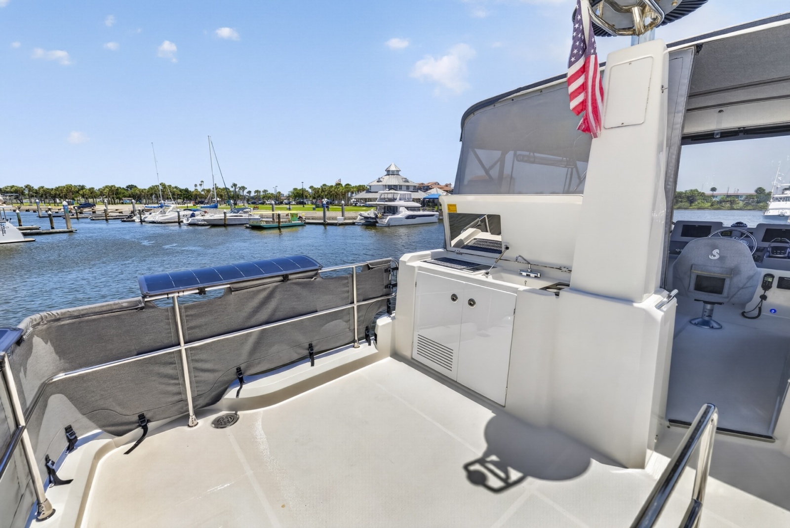 2022 Beneteau Swift Trawler 41 Fly