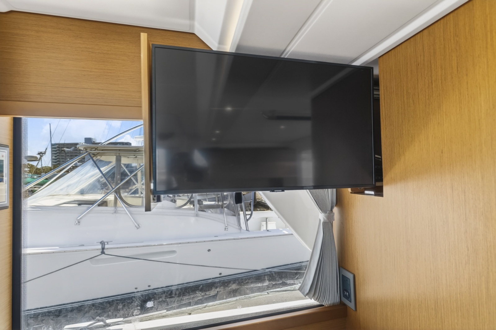 2022 Beneteau Swift Trawler 41 Fly