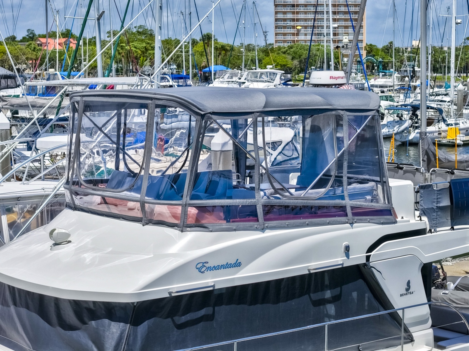 2022 Beneteau Swift Trawler 41 Fly