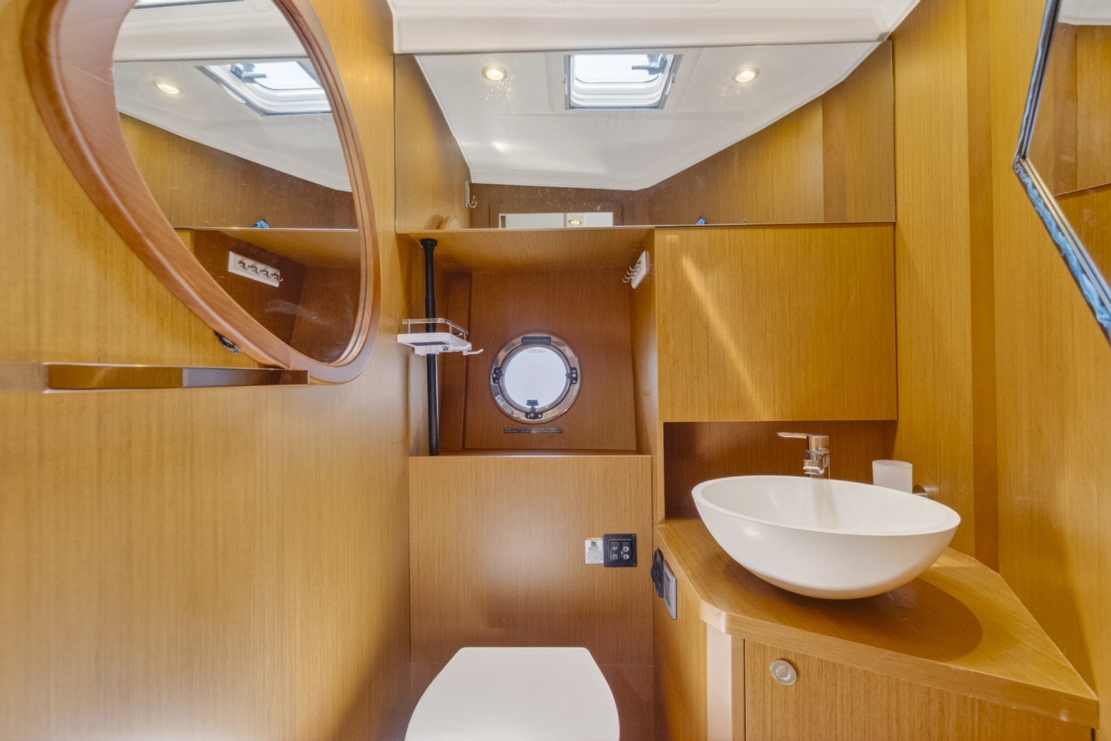 2022 Beneteau Swift Trawler 41 Fly