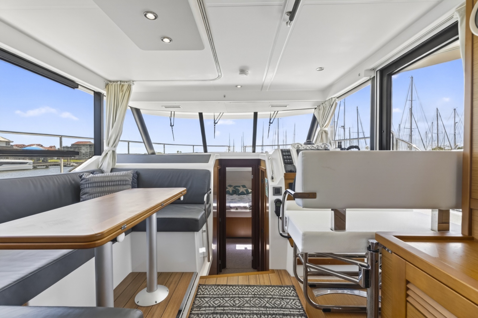 2022 Beneteau Swift Trawler 41 Fly