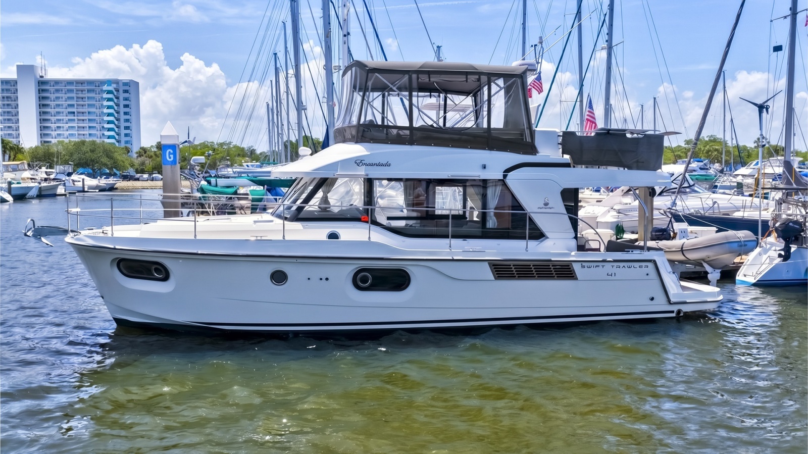 2022 Beneteau Swift Trawler 41 Fly