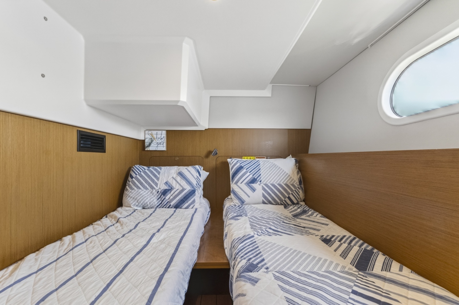 2022 Beneteau Swift Trawler 41 Fly
