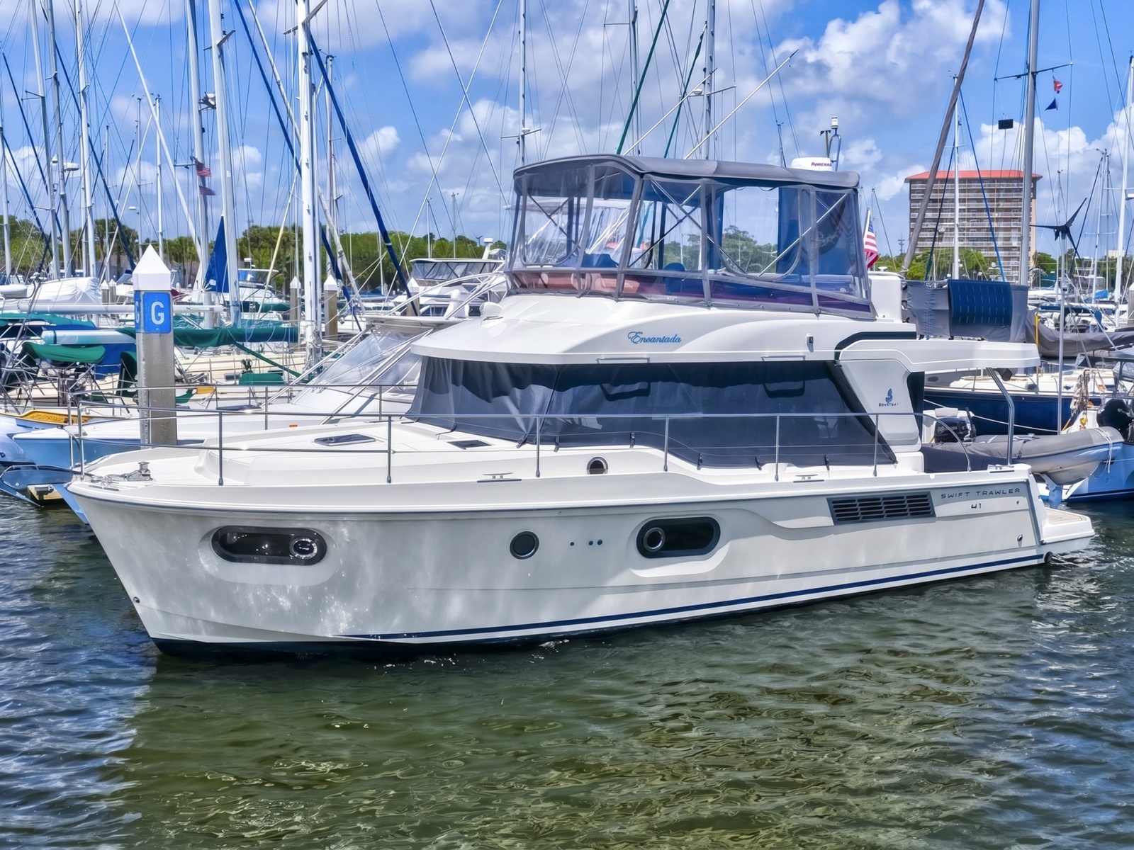 2022 Beneteau Swift Trawler 41 Fly