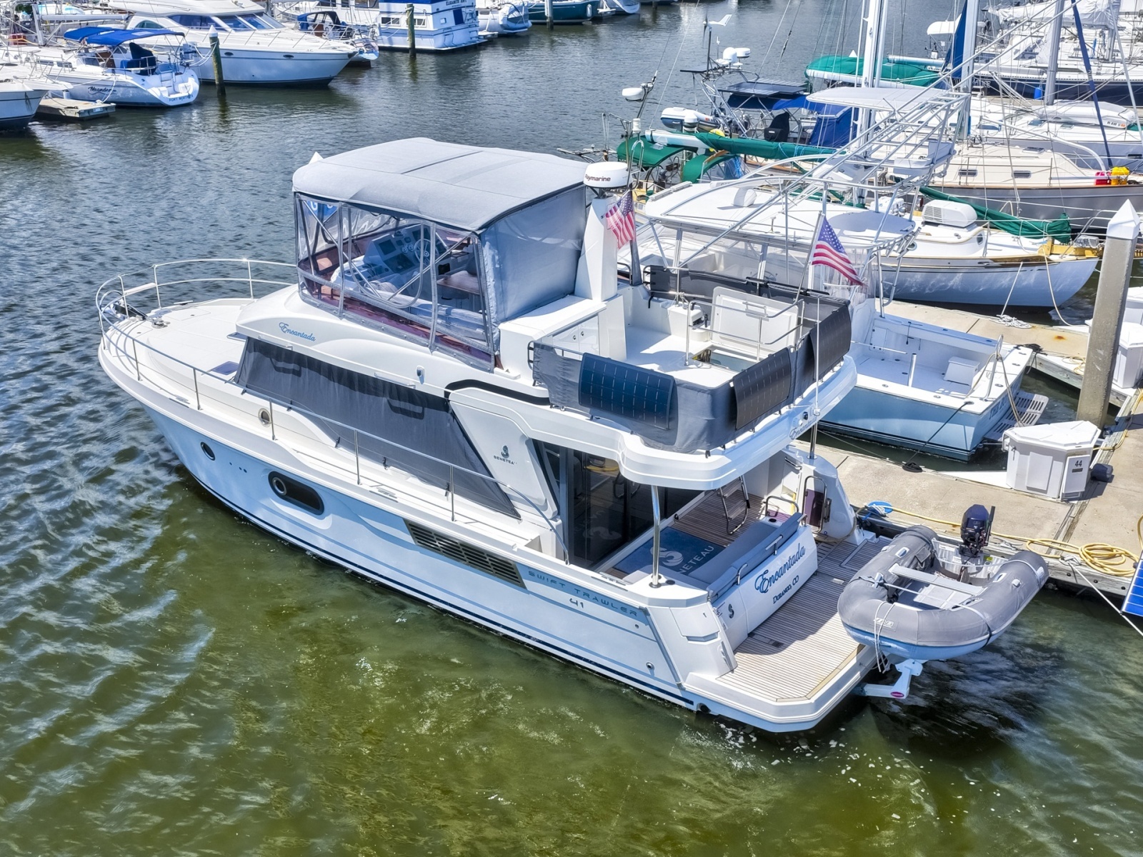 2022 Beneteau Swift Trawler 41 Fly