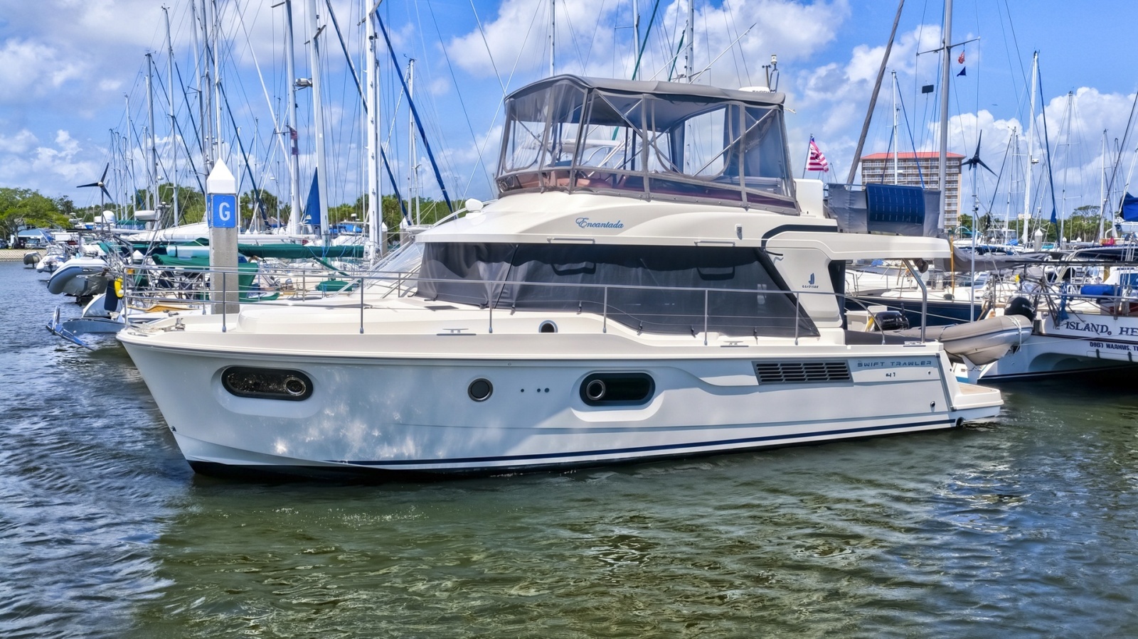 2022 Beneteau Swift Trawler 41 Fly