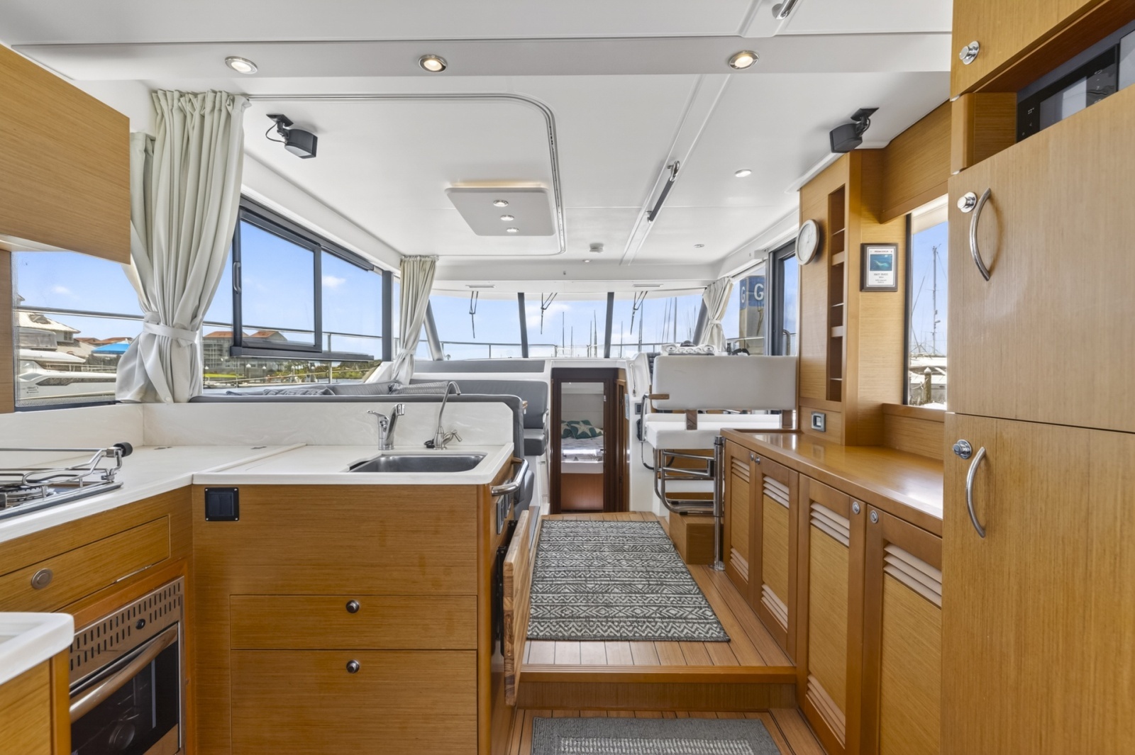 2022 Beneteau Swift Trawler 41 Fly