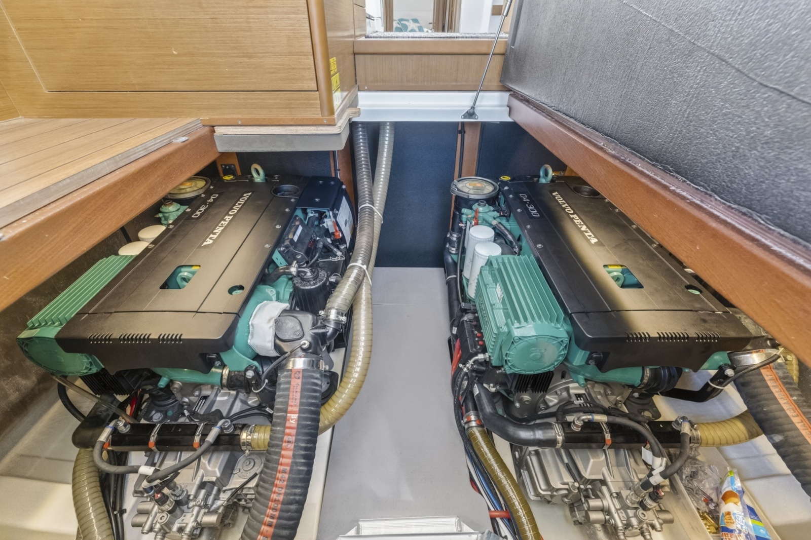 2022 Beneteau Swift Trawler 41 Fly