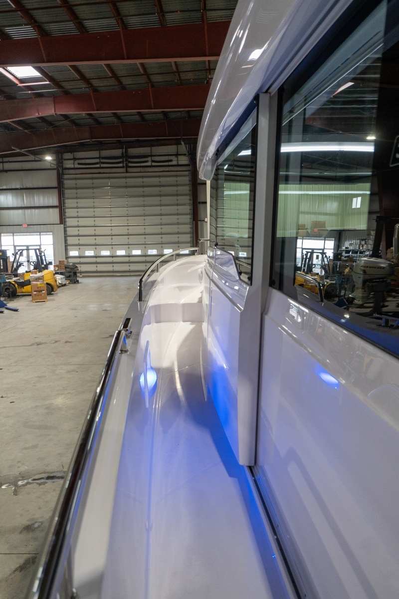 Stock 20 37ft Axopar Yacht For Sale