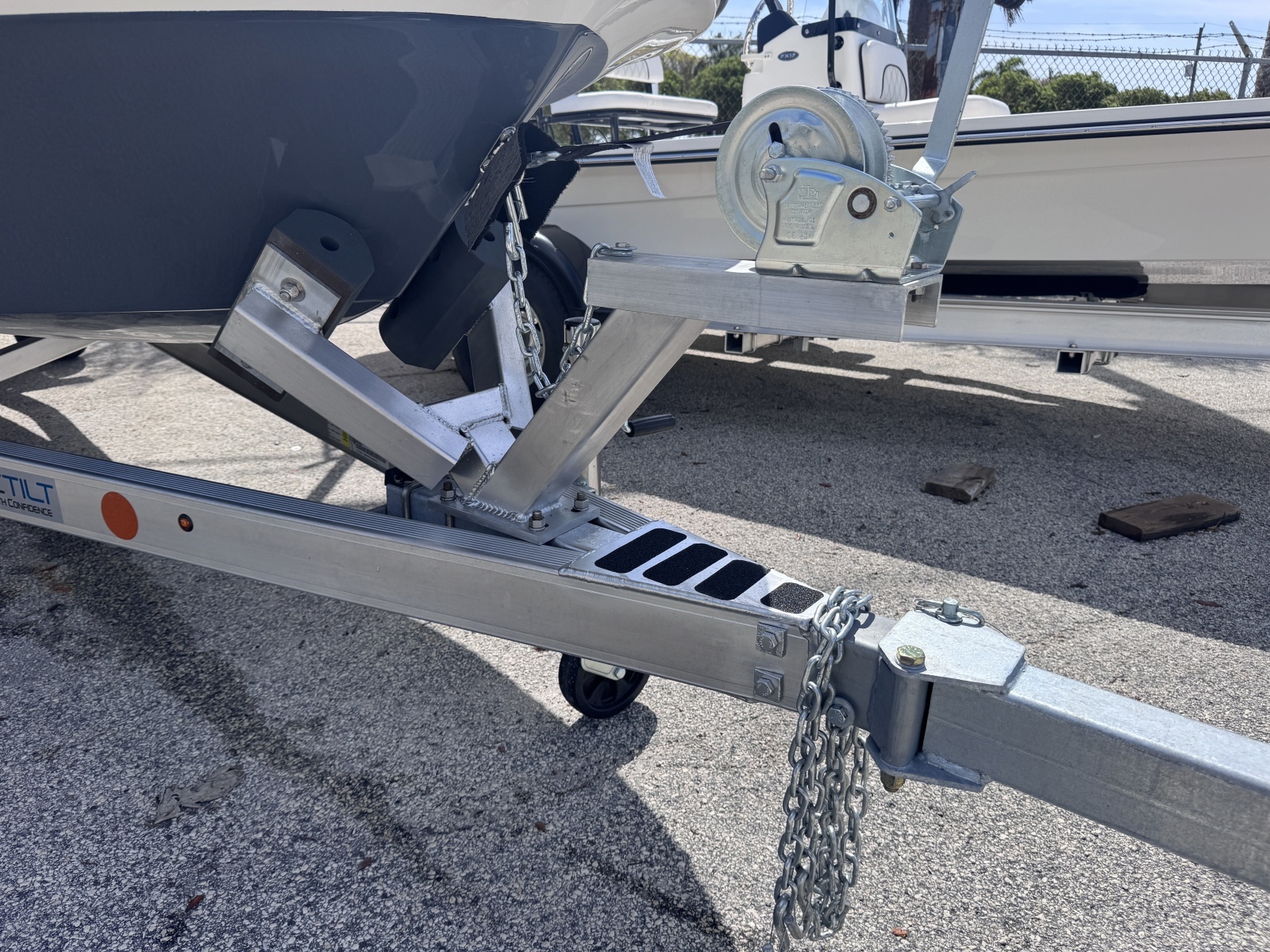 19ft Spyder Yacht For Sale