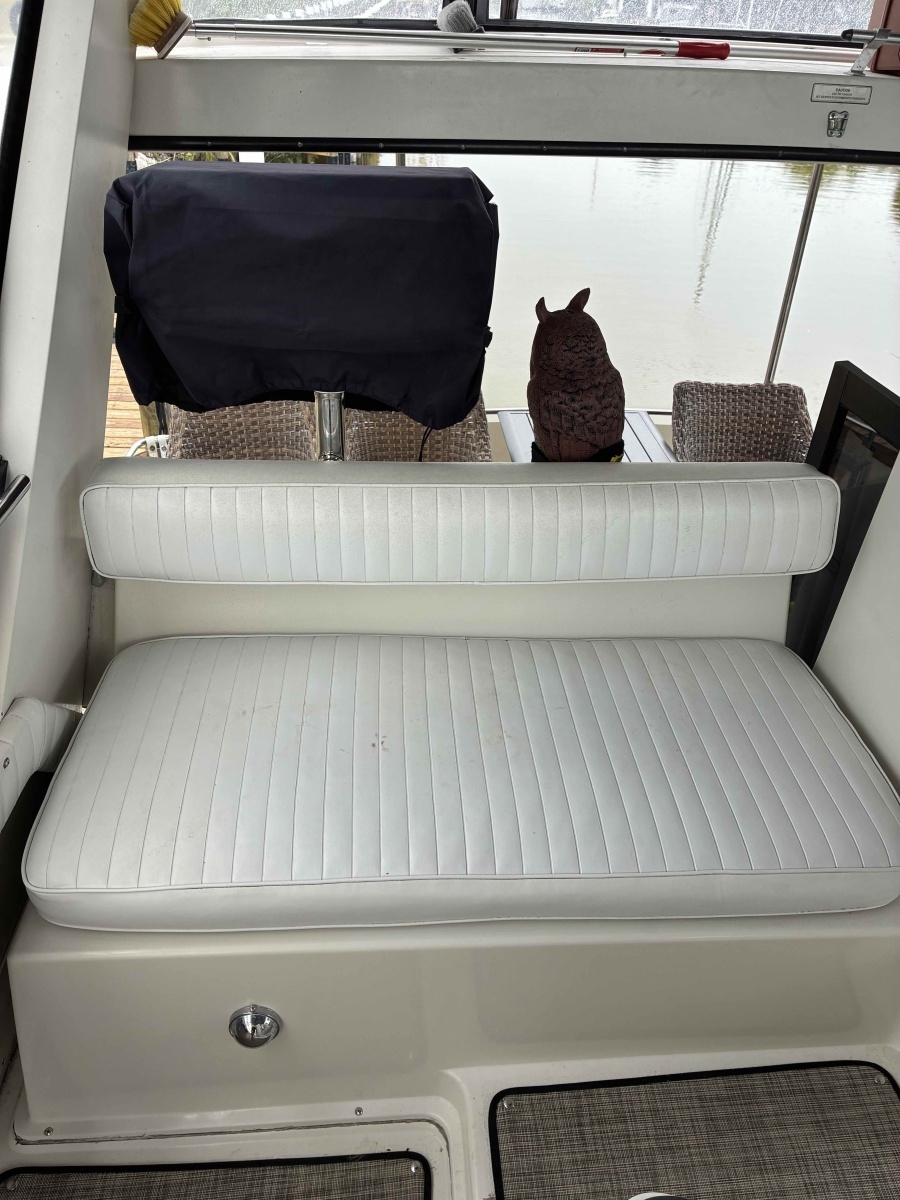 Lady J 38ft Carver Yacht For Sale