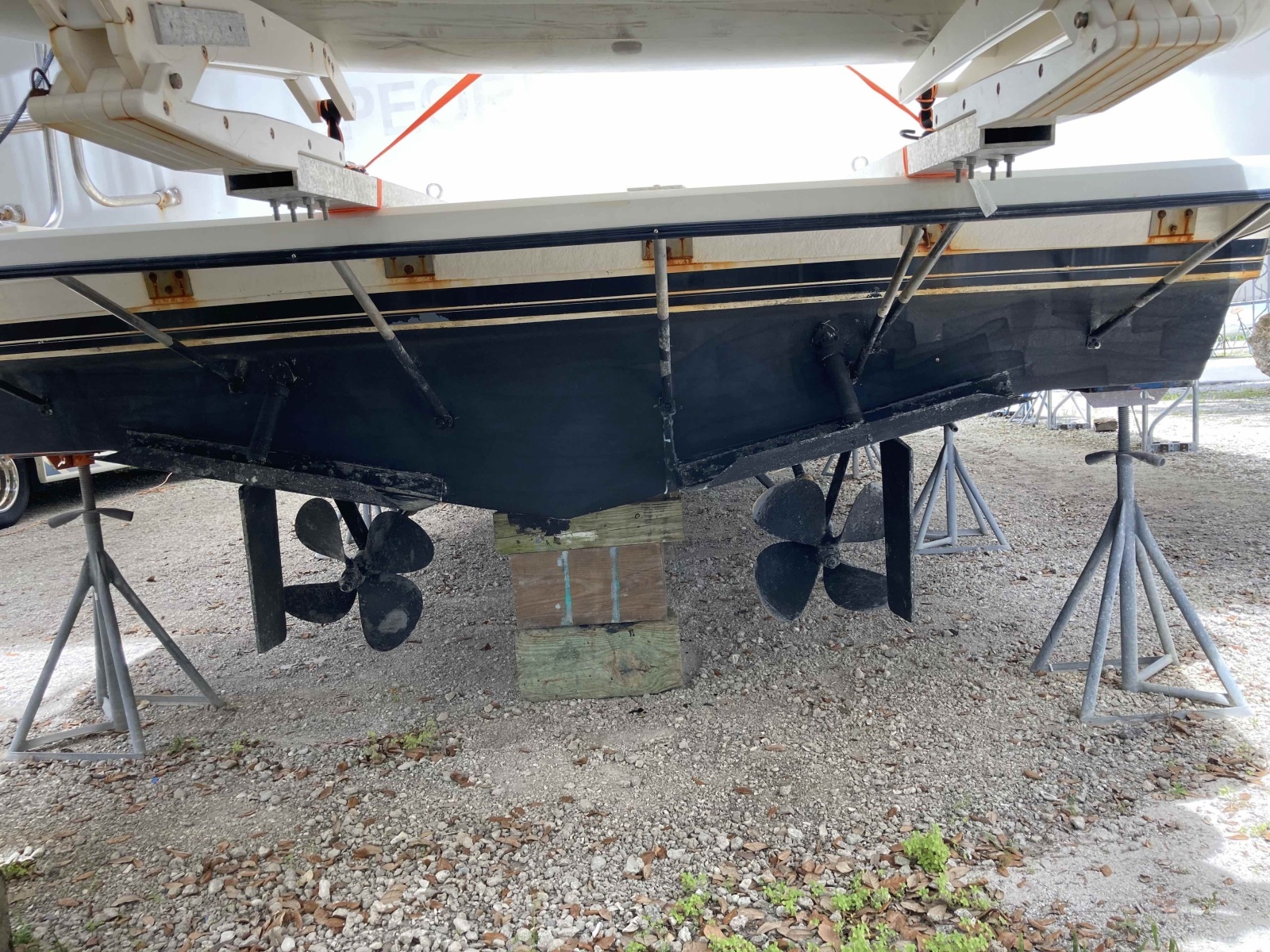 Lady J 38ft Carver Yacht For Sale