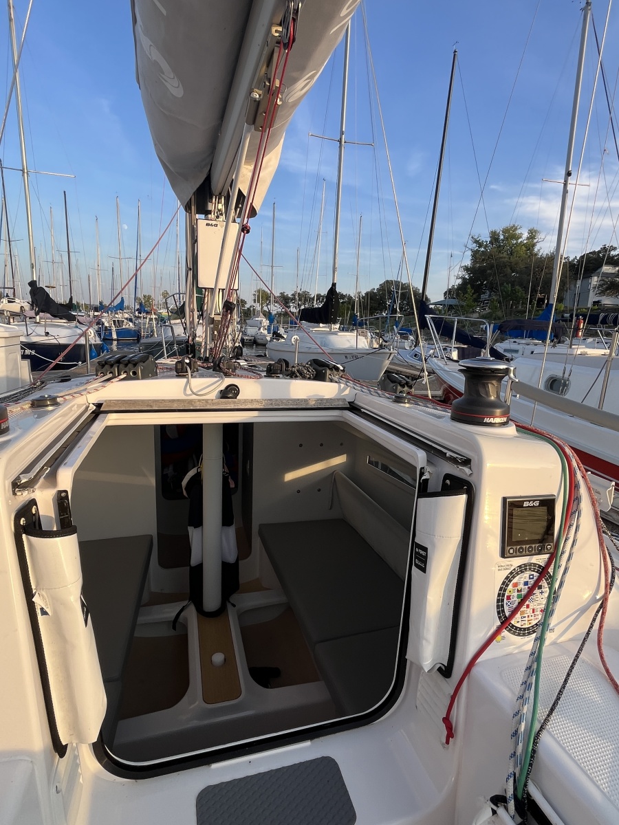27' 2024 Beneteau 