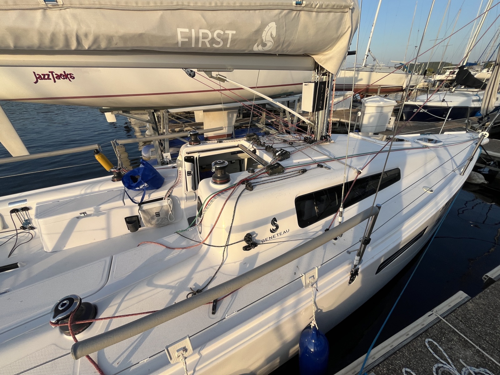 27' 2024 Beneteau 