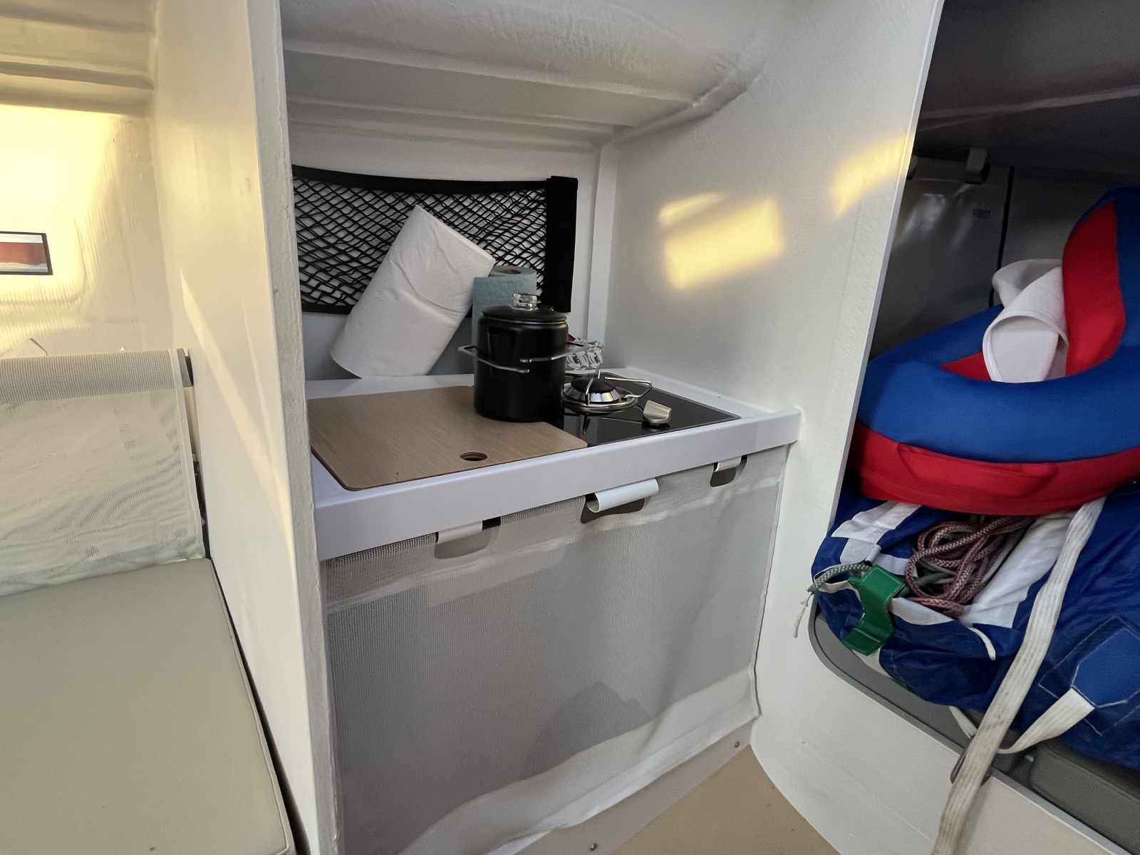 27' 2024 Beneteau 