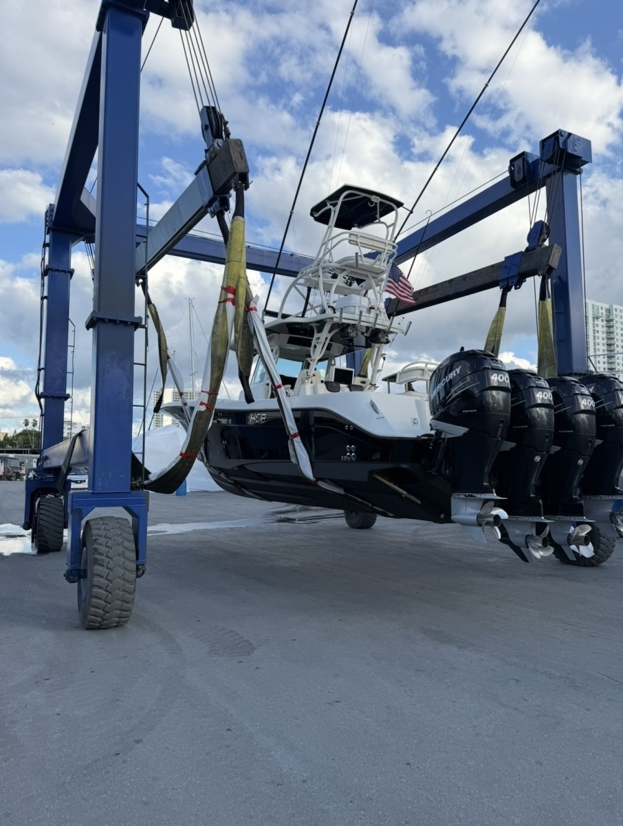 39' 2017 HCB 3900 Speciale