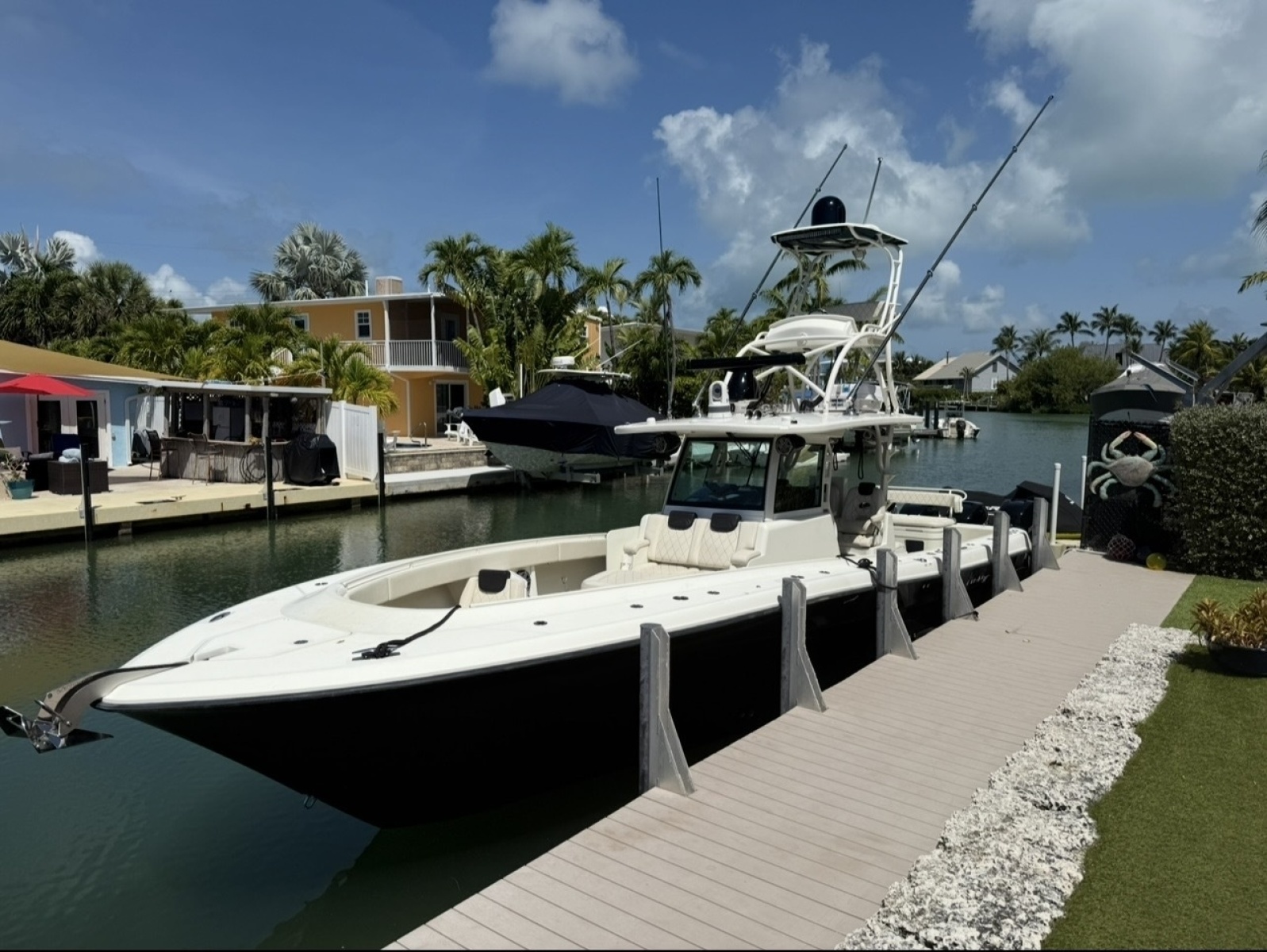 39' 2017 HCB 3900 Speciale