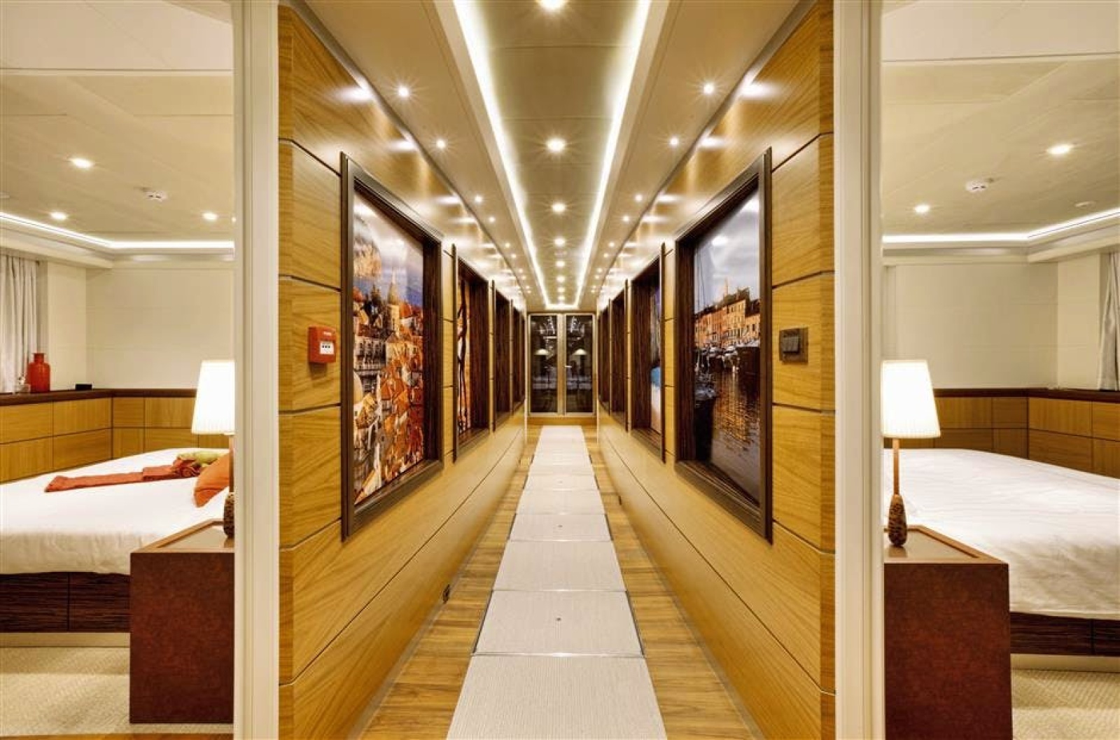 SHU U RITE 111ft Curvelle Yacht For Sale