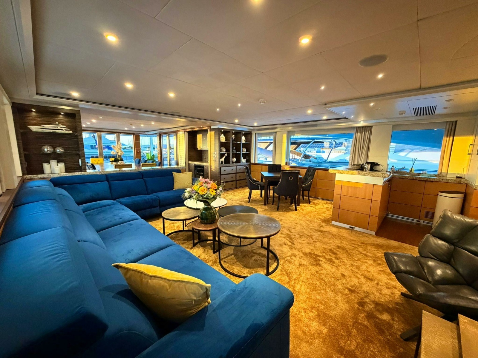 SHU U RITE 111ft Curvelle Yacht For Sale