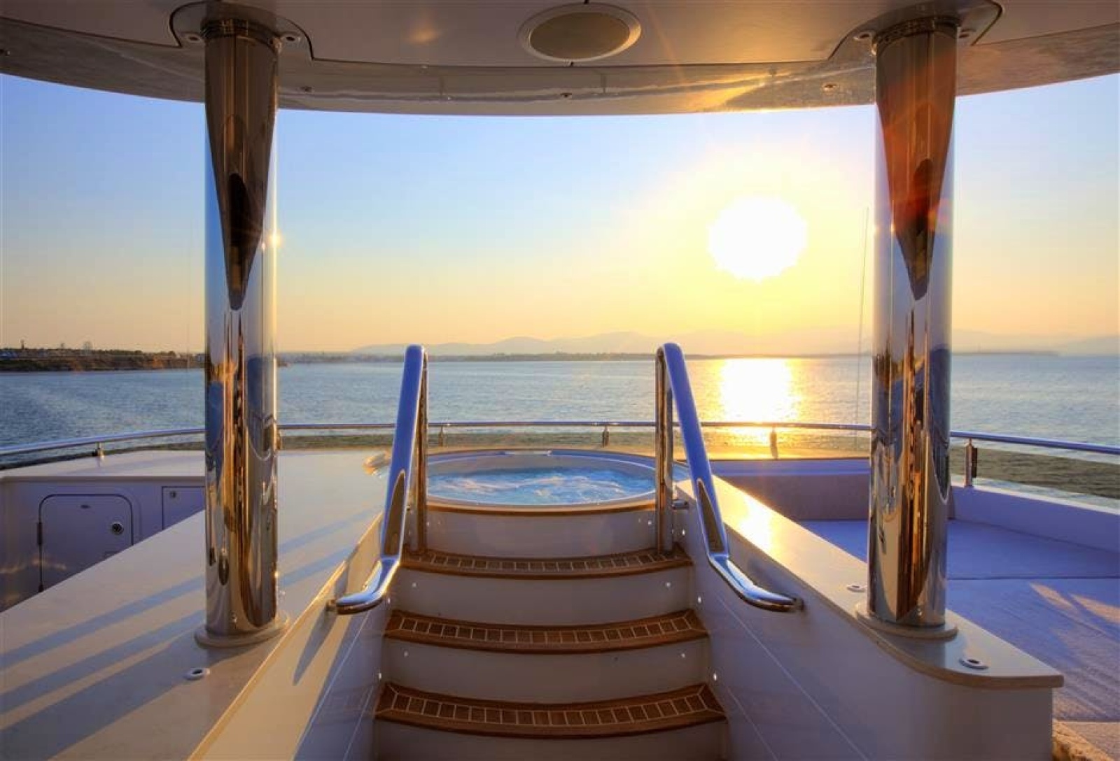 SHU U RITE 111ft Curvelle Yacht For Sale