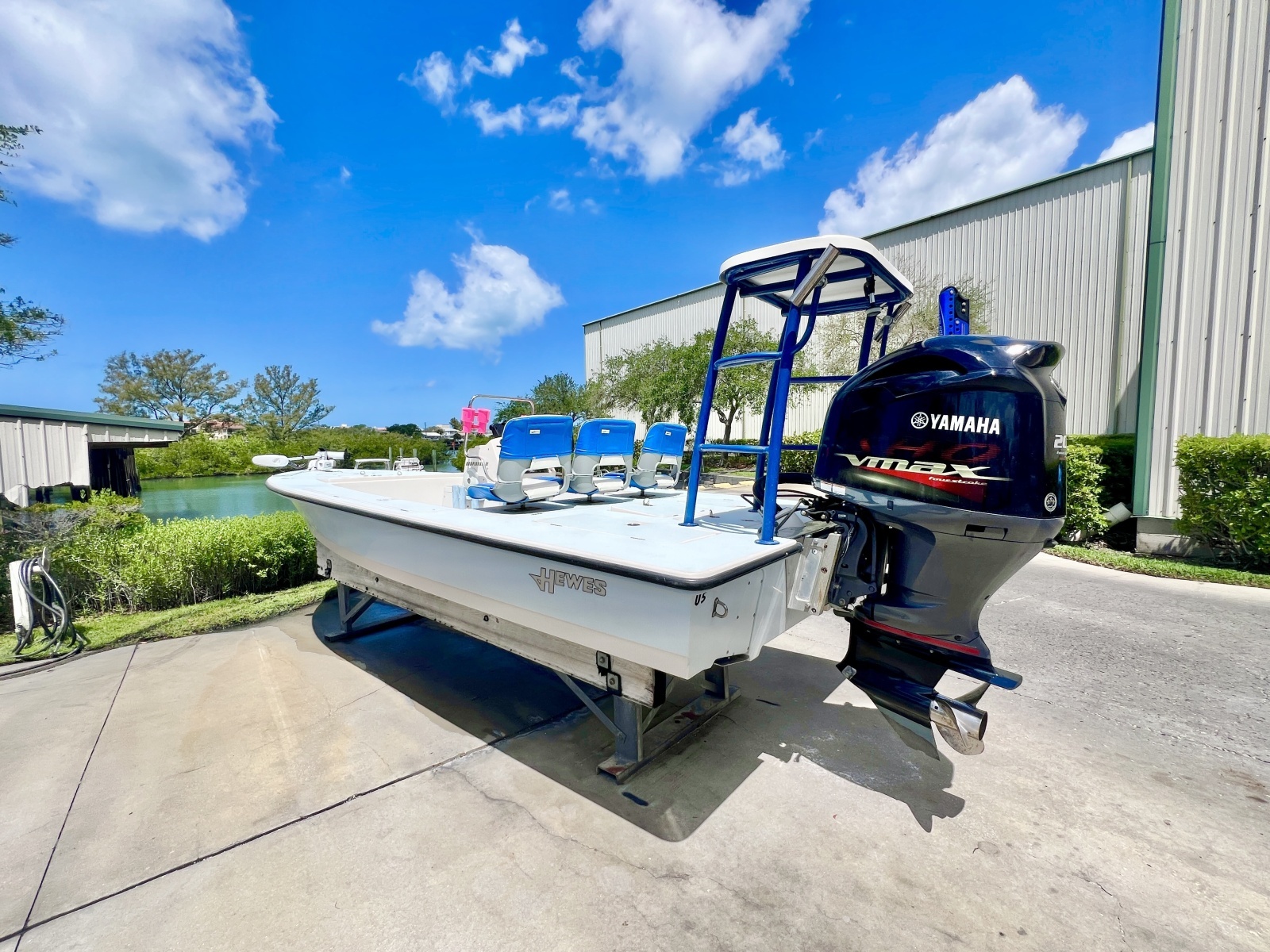 21ft Hewes Yacht For Sale