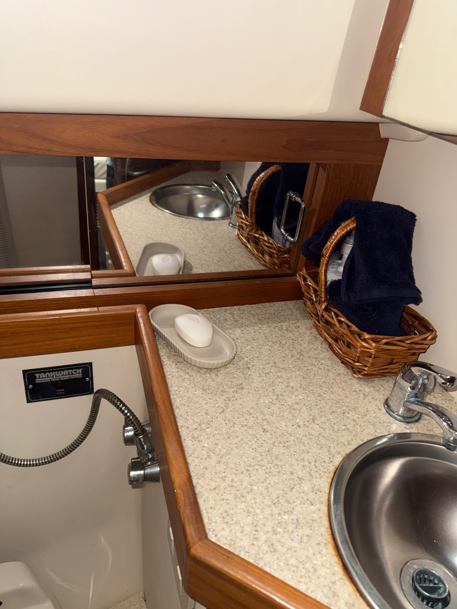 34ft Mainship Yacht For Sale