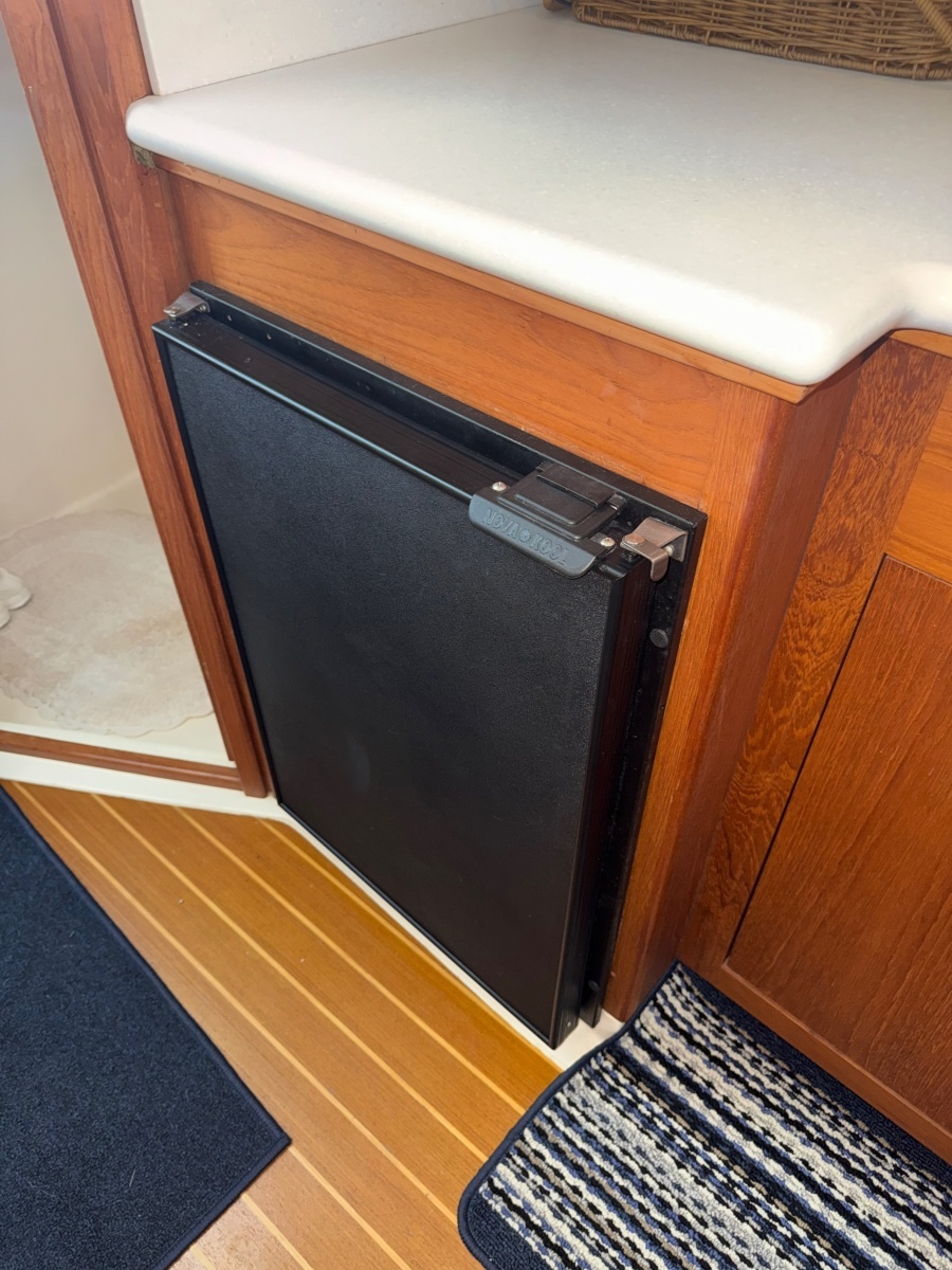 34ft Mainship Yacht For Sale