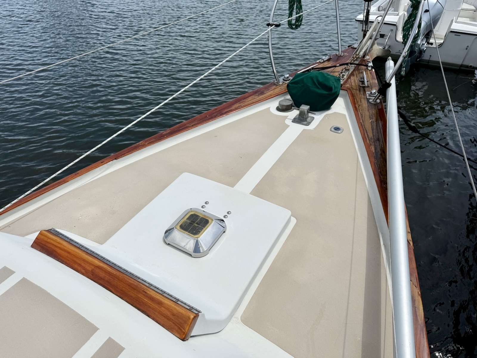37' 1975 Soverel 37