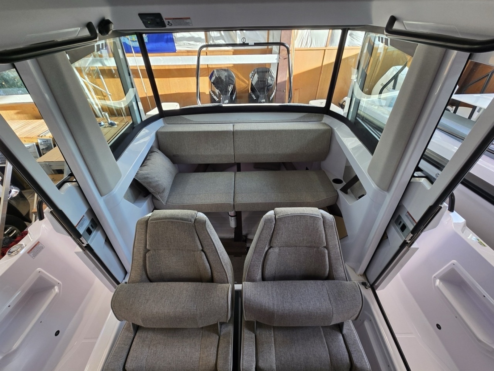2026 Axopar Cross Cabin