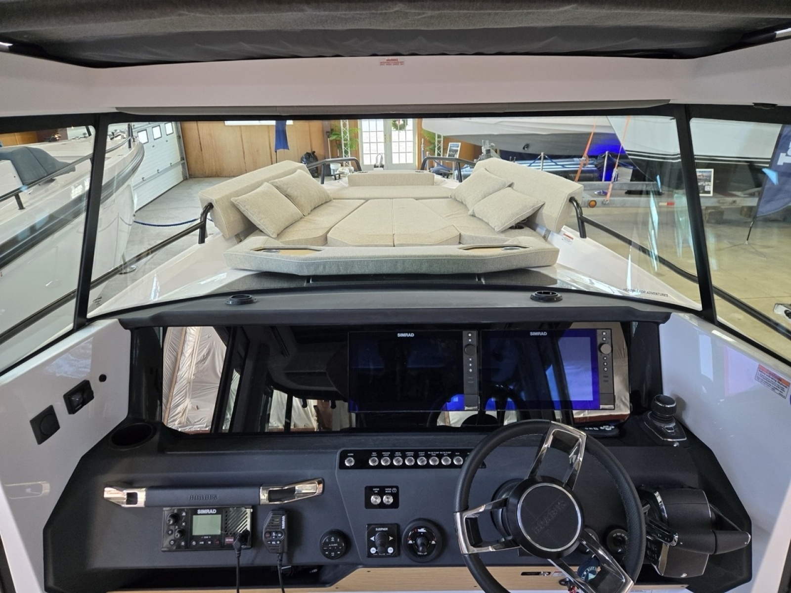 2026 Axopar Cross Cabin