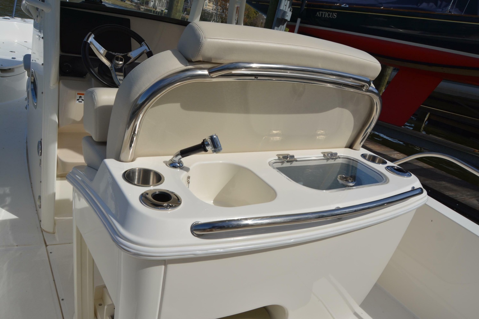 2021 Boston Whaler 270 Dauntless