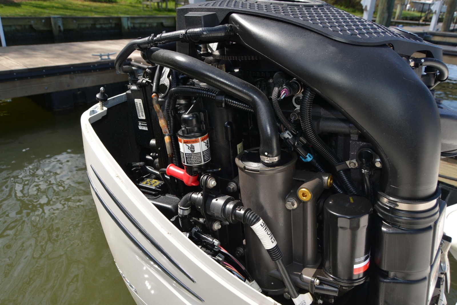 27' 2021 Boston Whaler 270 Dauntless