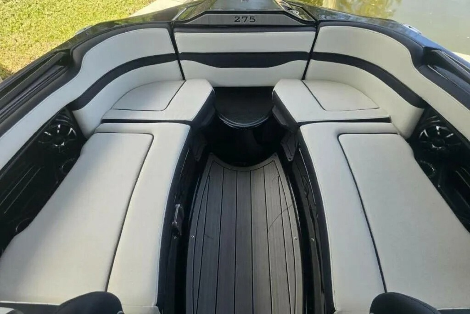 27' 2025 Yamaha Boats 275SD