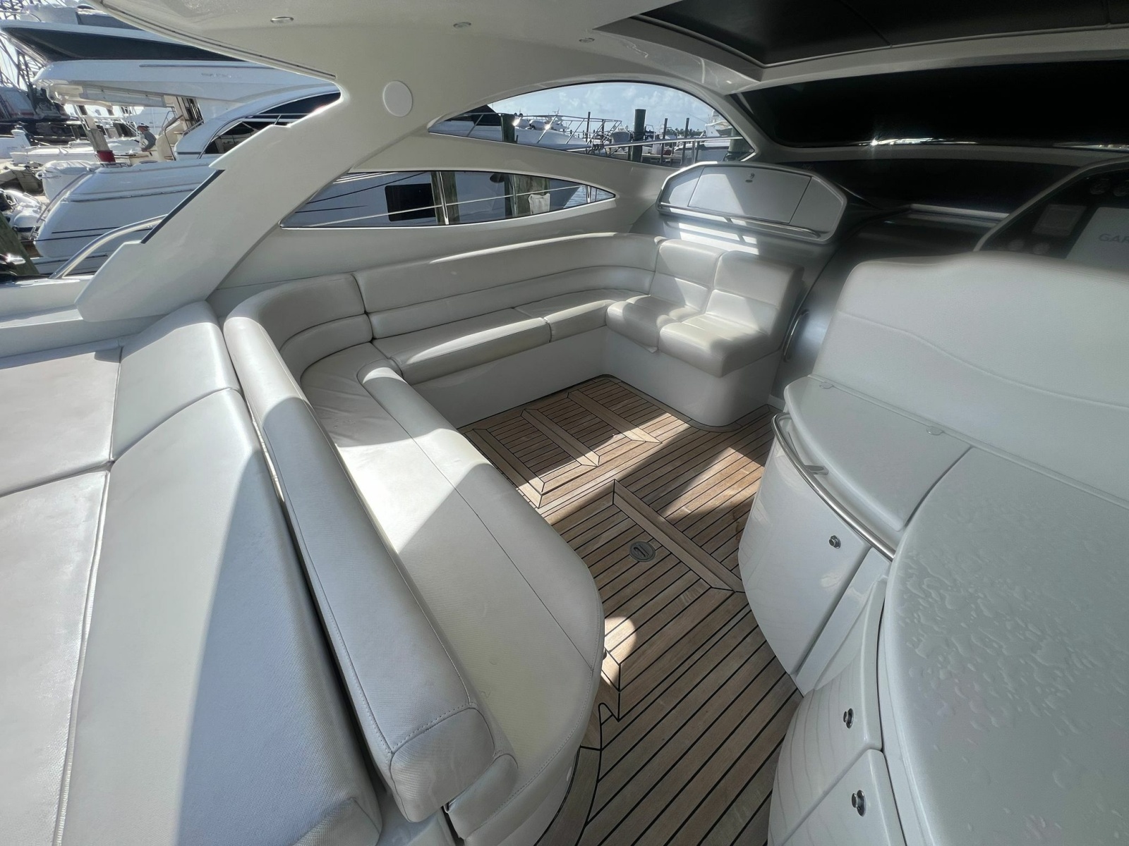 50' 2006 Pershing 