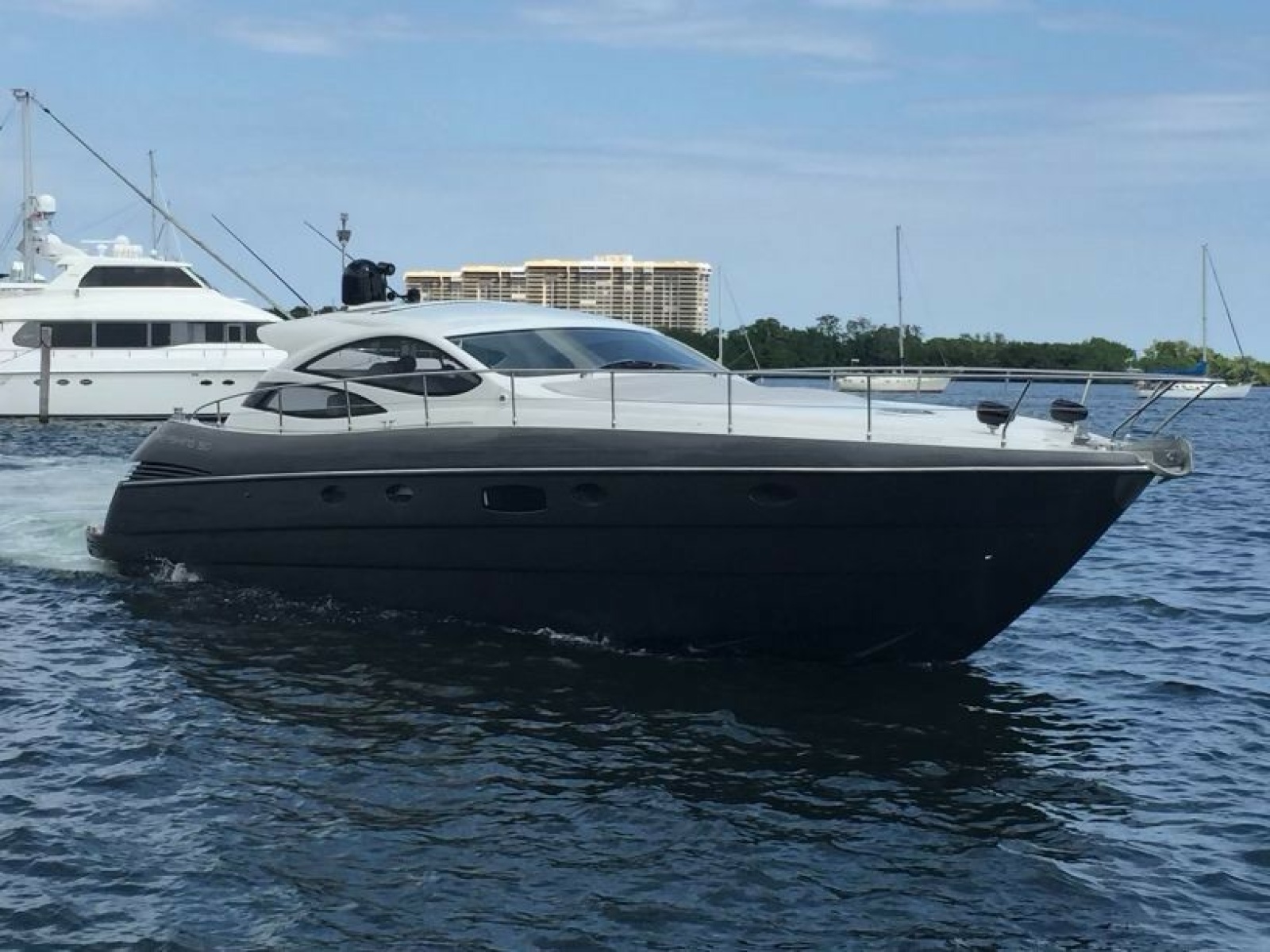 50' 2006 Pershing 