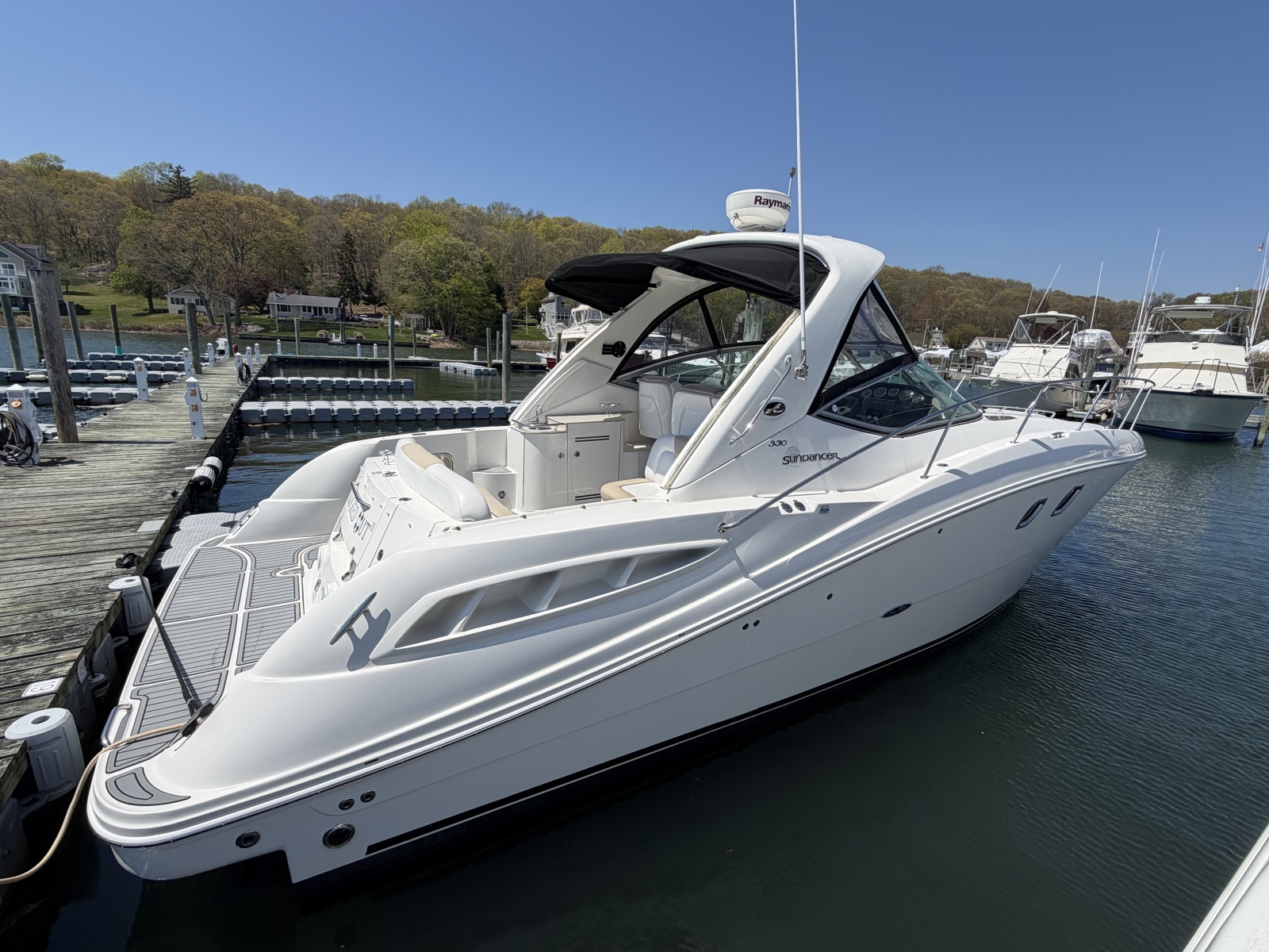 33' 2008 Sea Ray 330 Sundancer